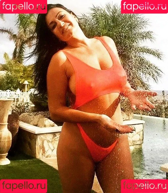 Angela Cavagna Onlyfans Photo Gallery 