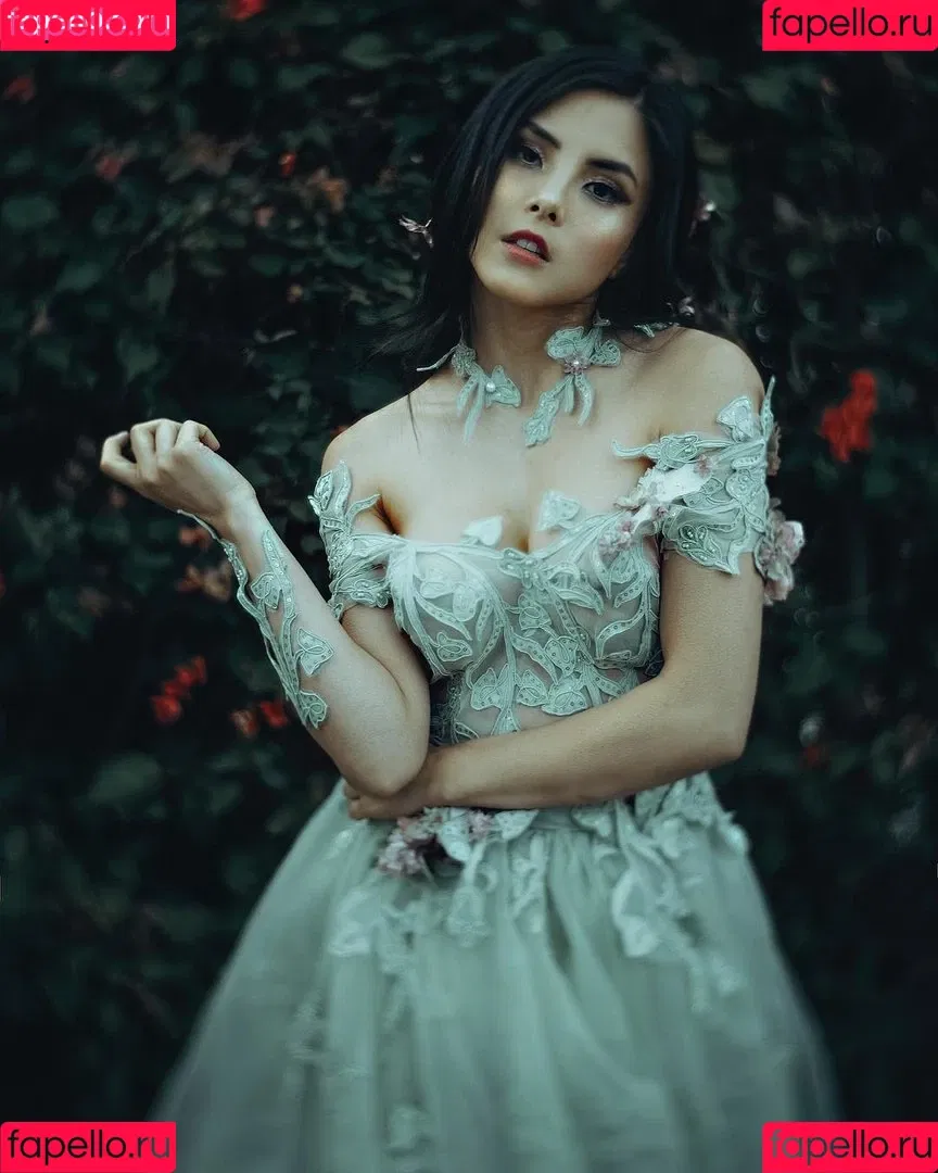 Anna Akana Onlyfans Photo Gallery 