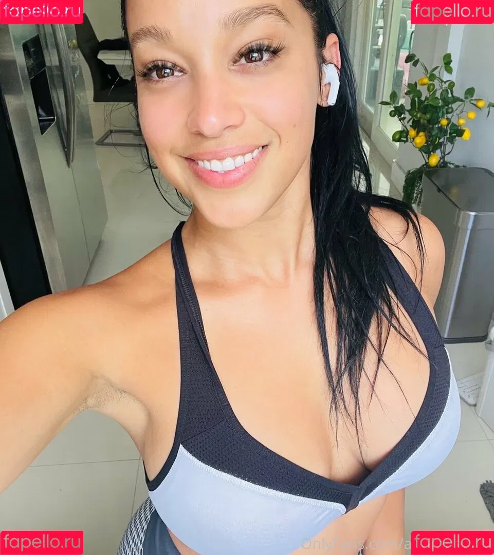 Abella Anderson Onlyfans Photo Gallery 