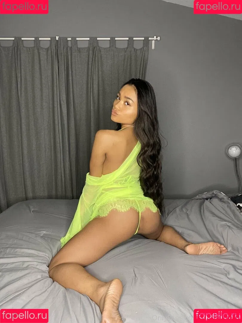 theavamariee Onlyfans Photo Gallery 