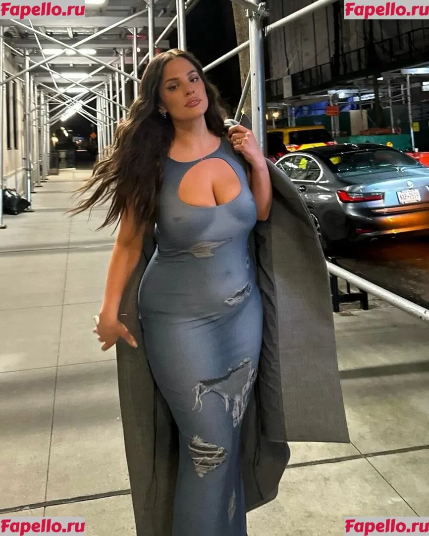 Ashley Graham Onlyfans Photo Gallery 