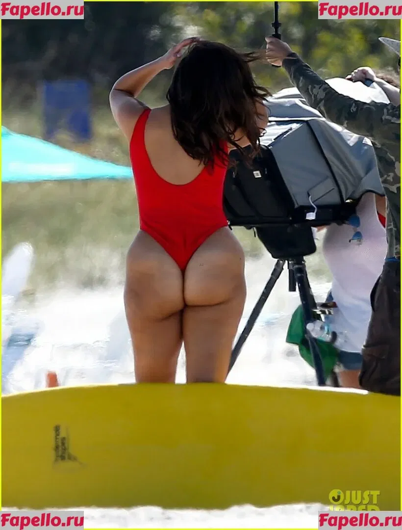 Ashley Graham Onlyfans Photo Gallery 