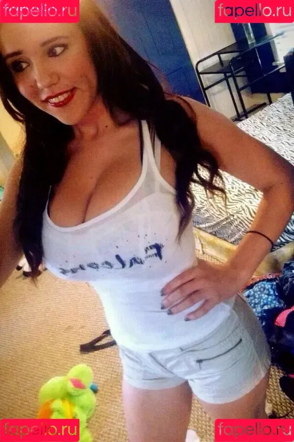 Laura Marie Onlyfans Photo Gallery 