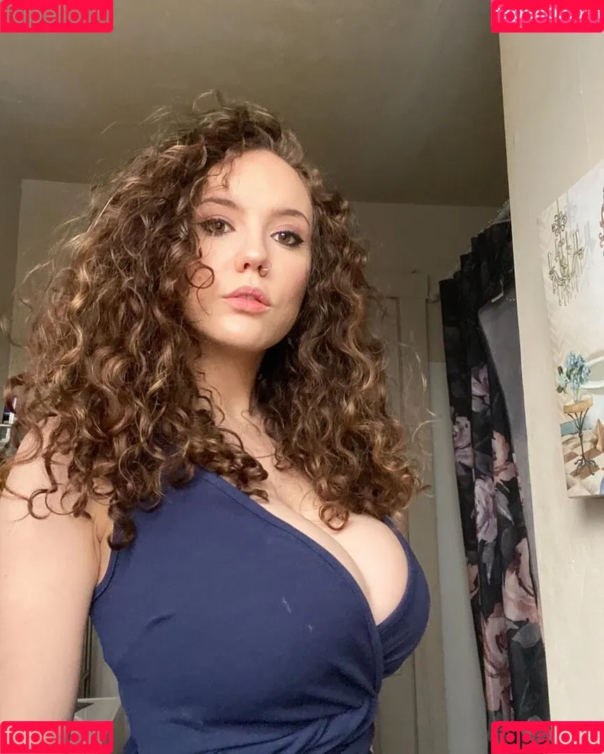 Laura Marie Onlyfans Photo Gallery 