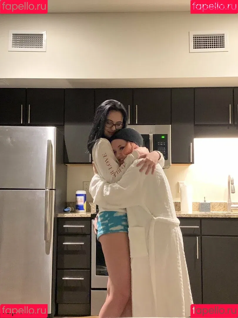 Laura Marie Onlyfans Photo Gallery 