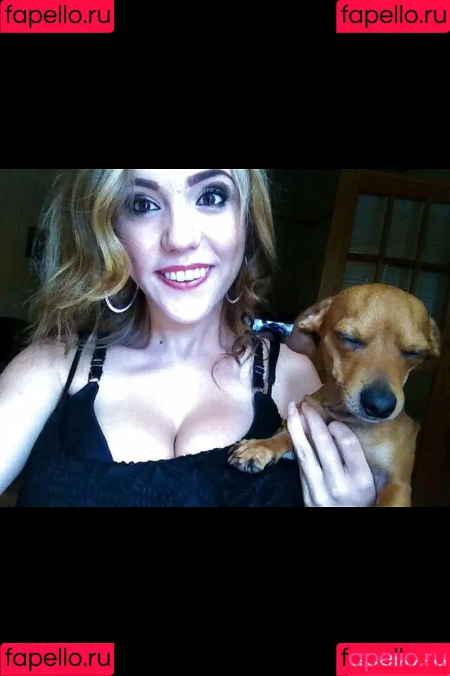 Laura Marie Onlyfans Photo Gallery 