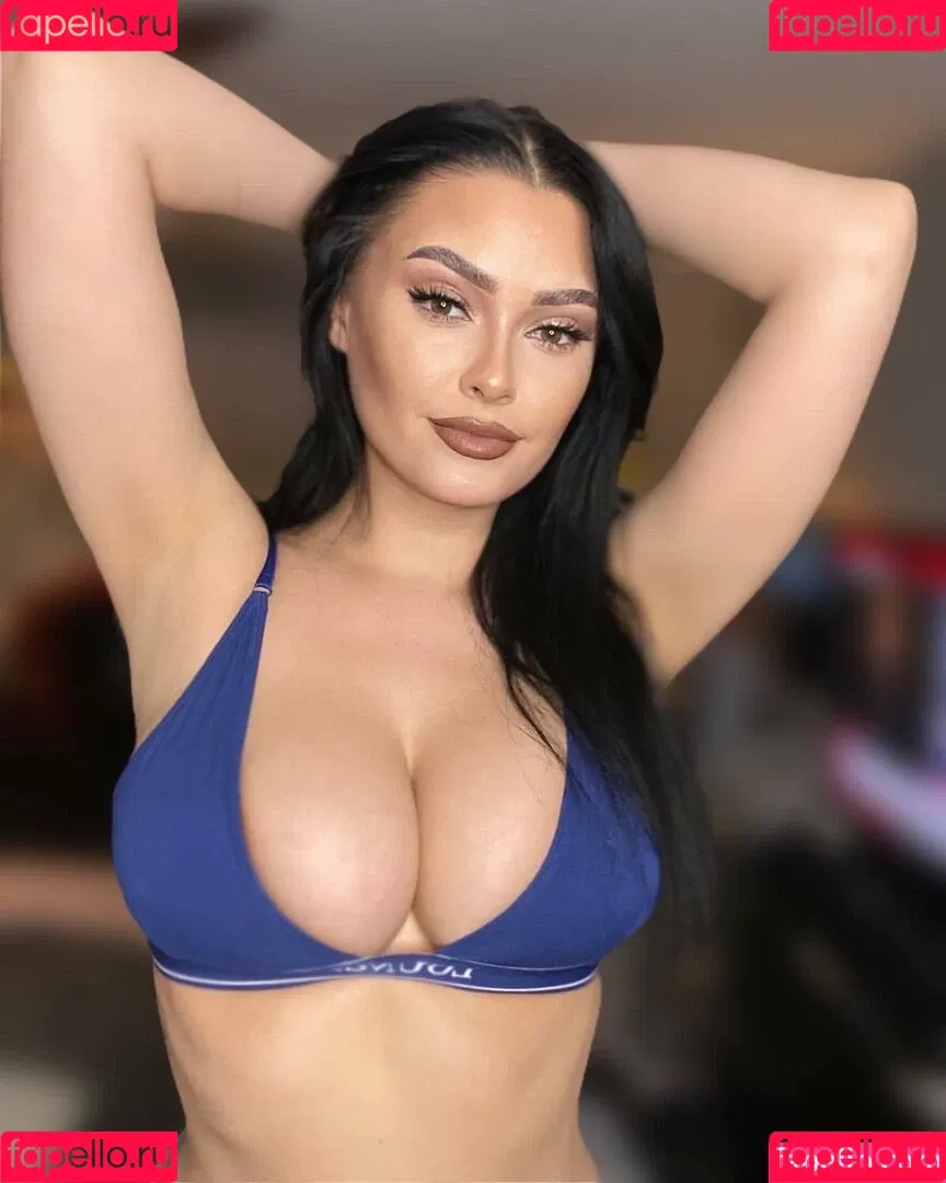 Michelleyroo Onlyfans Photo Gallery 