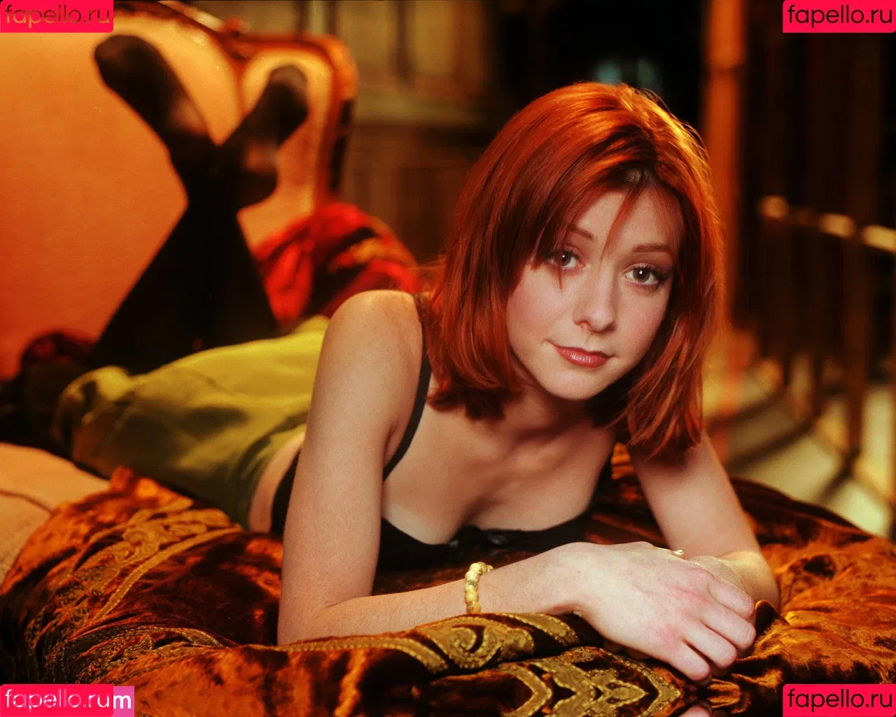 Alyson Hannigan Onlyfans Photo Gallery 