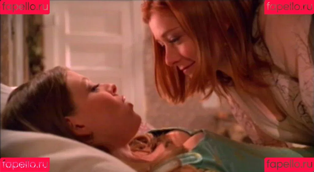 Alyson Hannigan Onlyfans Photo Gallery 