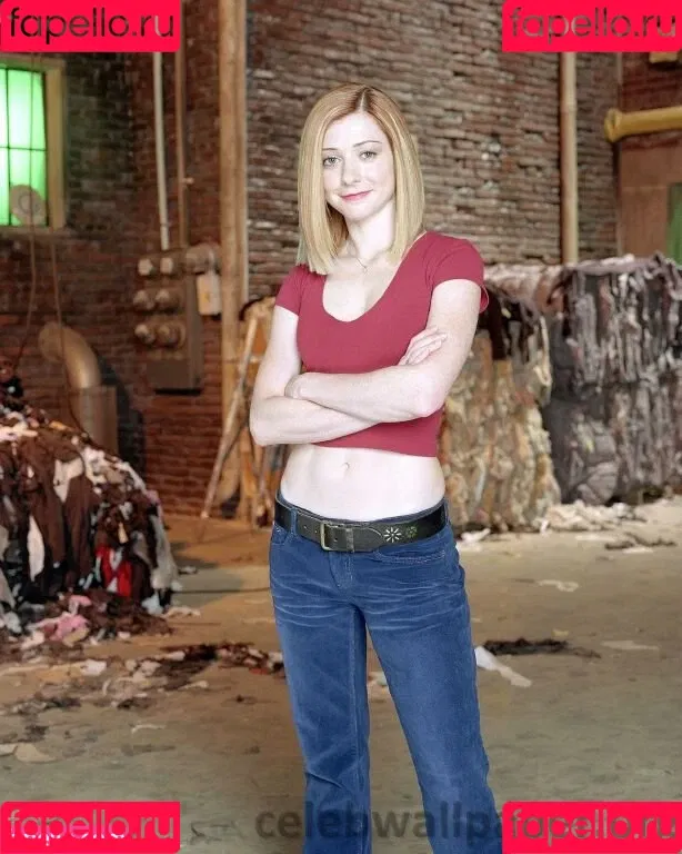 Alyson Hannigan Onlyfans Photo Gallery 