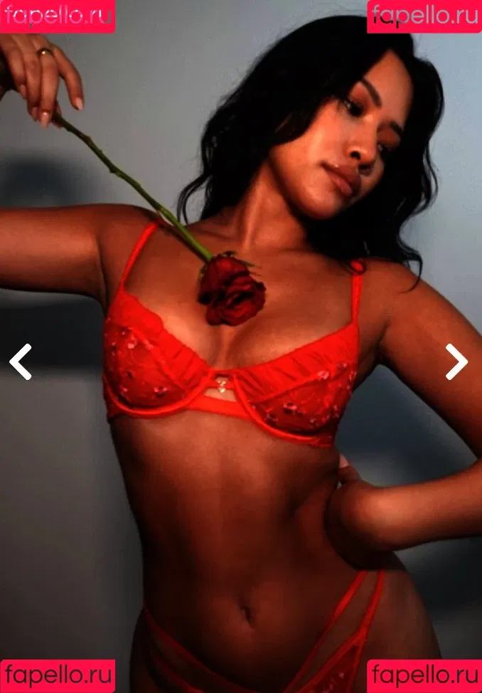 Julia Kelly Onlyfans Photo Gallery 