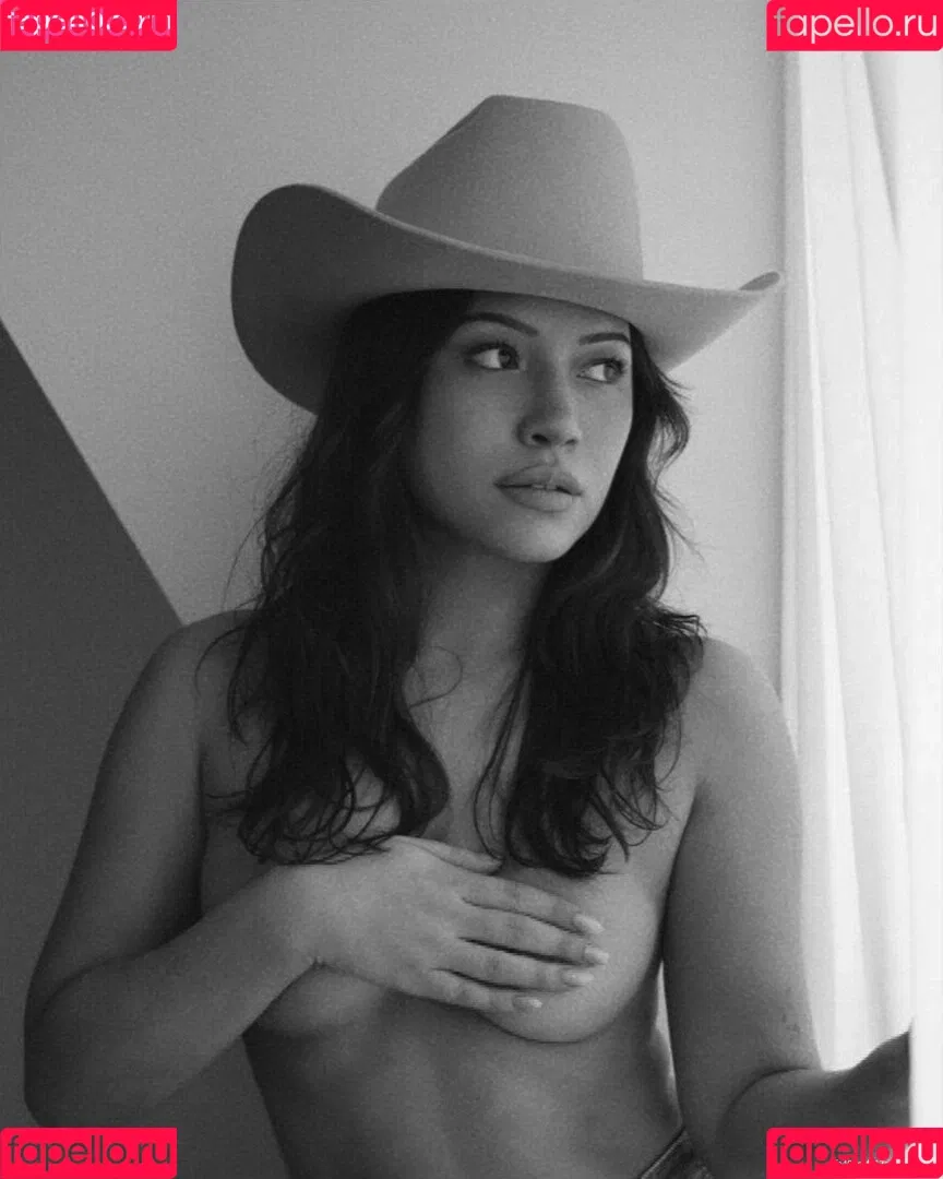 Julia Kelly Onlyfans Photo Gallery 