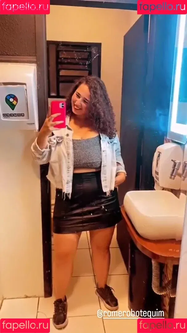 Maria T Onlyfans Photo Gallery 