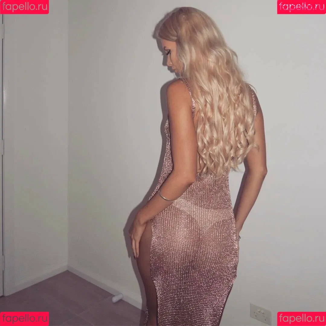 Thalia Hall Onlyfans Photo Gallery 