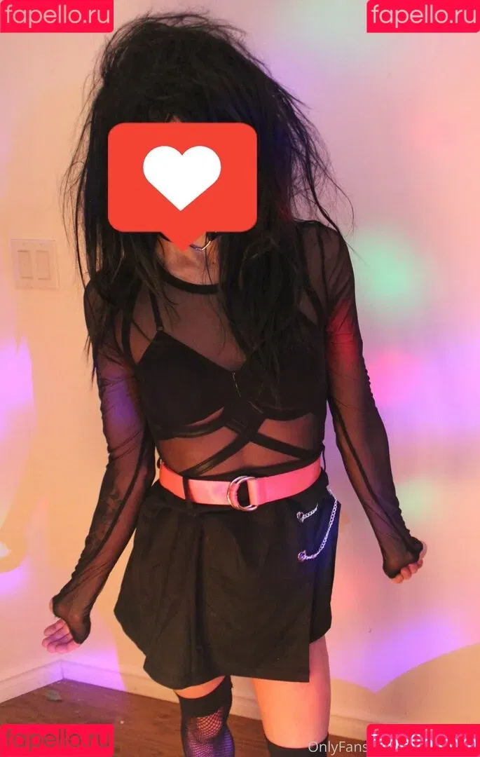 tinysexilexi666 Onlyfans Photo Gallery 