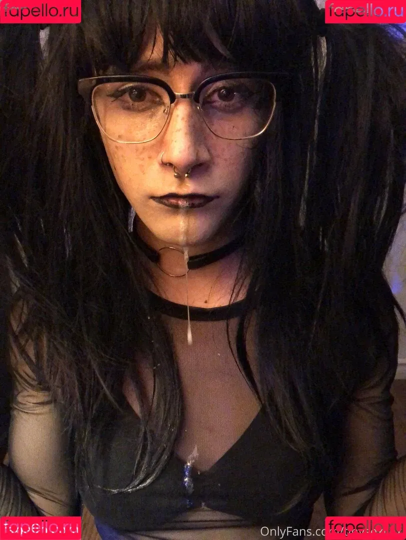 tinysexilexi666 Onlyfans Photo Gallery 