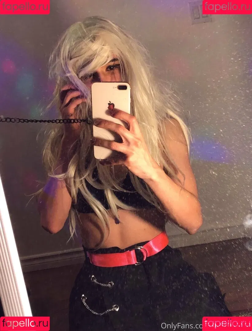 tinysexilexi666 Onlyfans Photo Gallery 