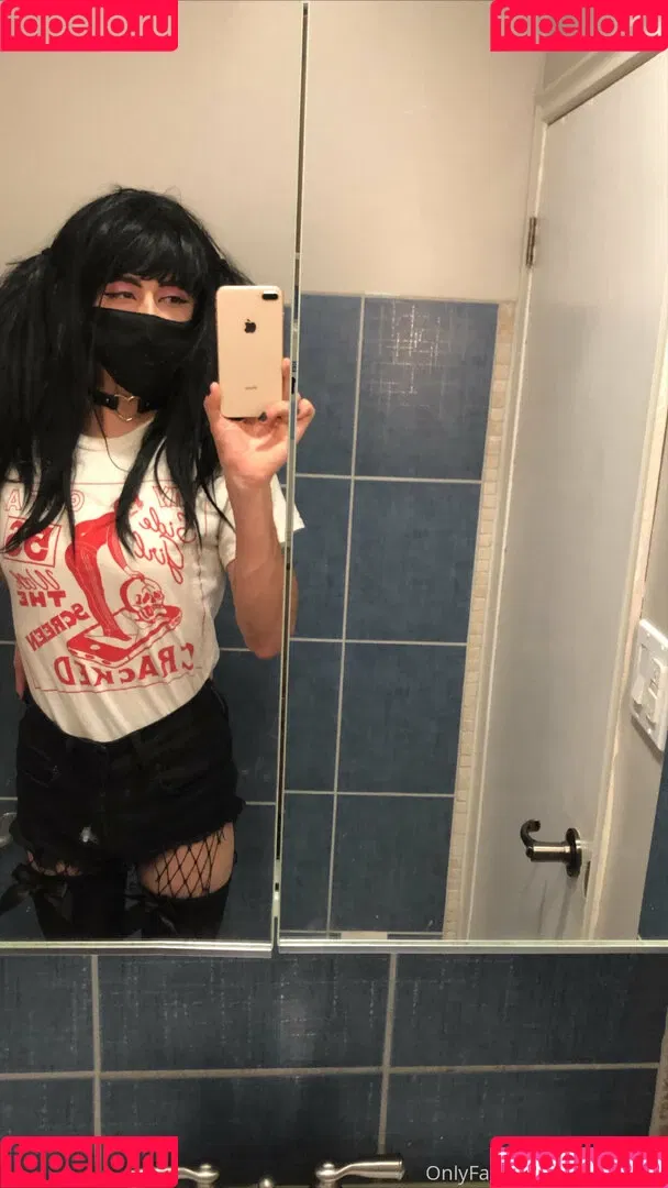 tinysexilexi666 Onlyfans Photo Gallery 