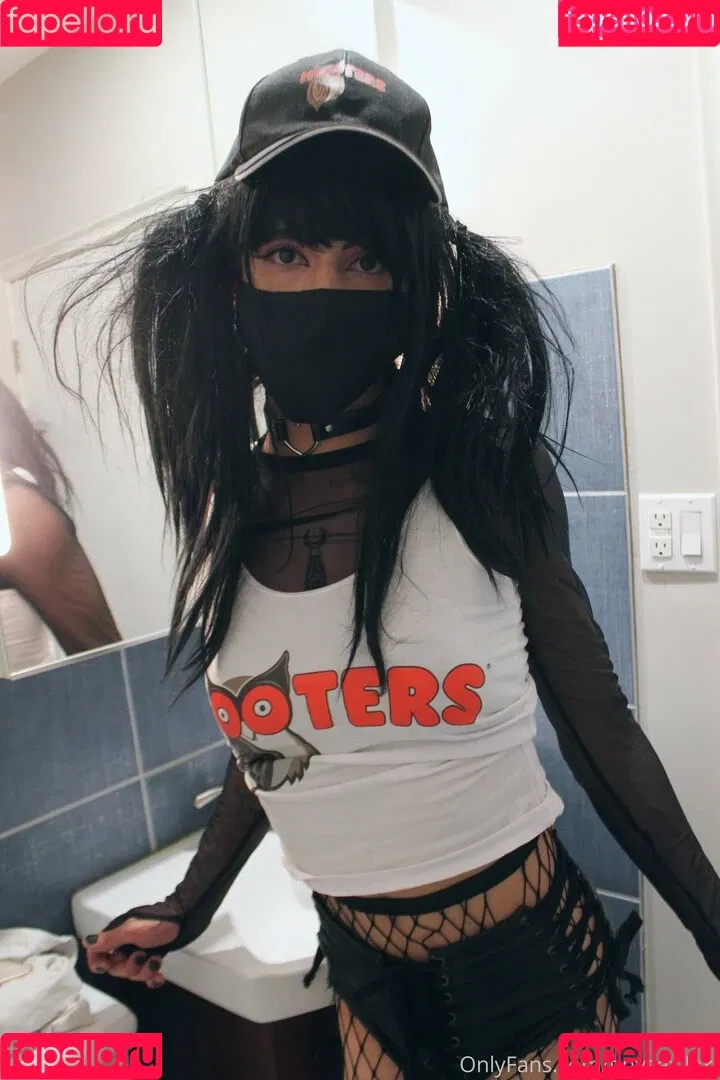 tinysexilexi666 Onlyfans Photo Gallery 