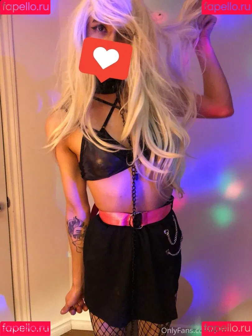 tinysexilexi666 Onlyfans Photo Gallery 