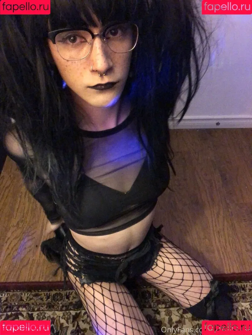 tinysexilexi666 Onlyfans Photo Gallery 