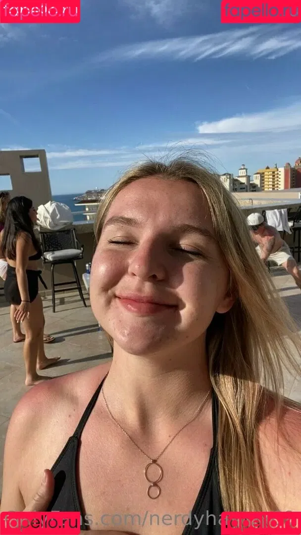 nerdyhayley69 Onlyfans Photo Gallery 
