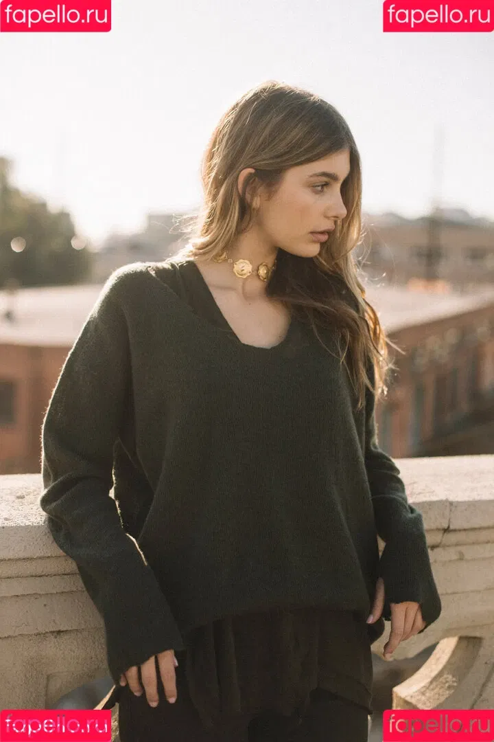 Camila Morrone Onlyfans Photo Gallery 