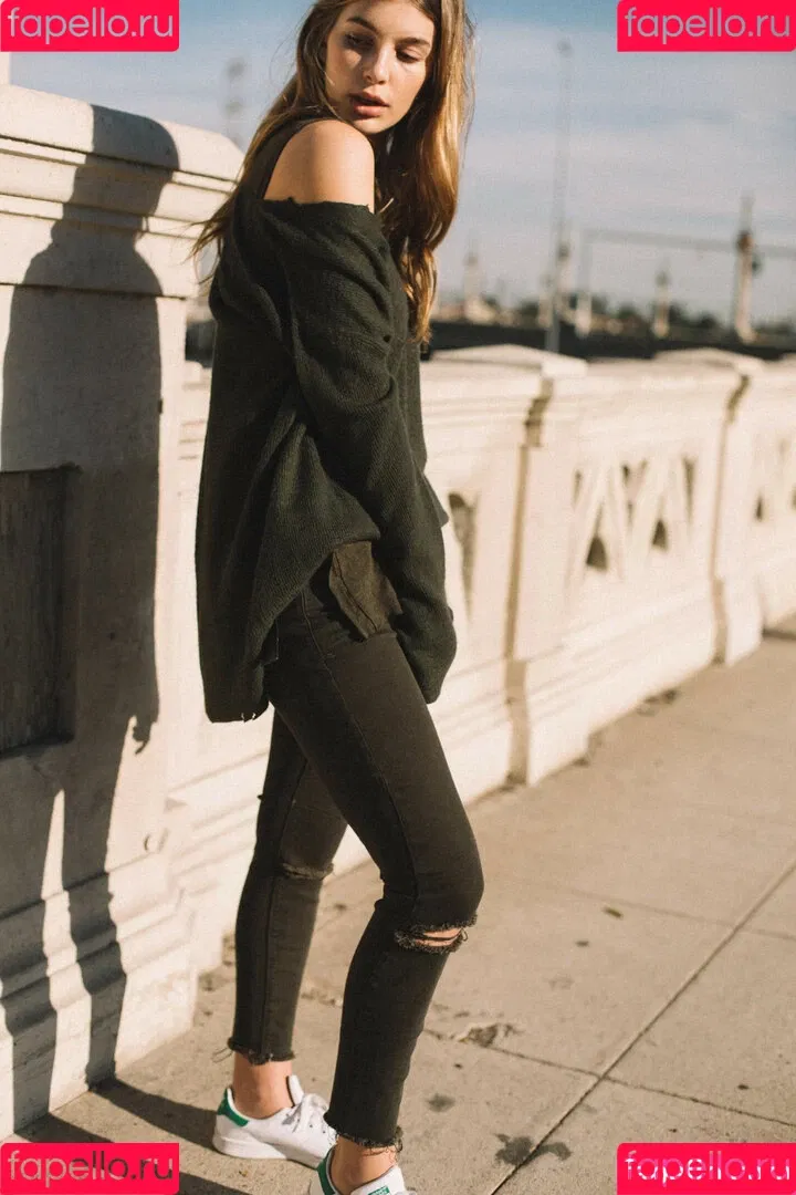 Camila Morrone Onlyfans Photo Gallery 