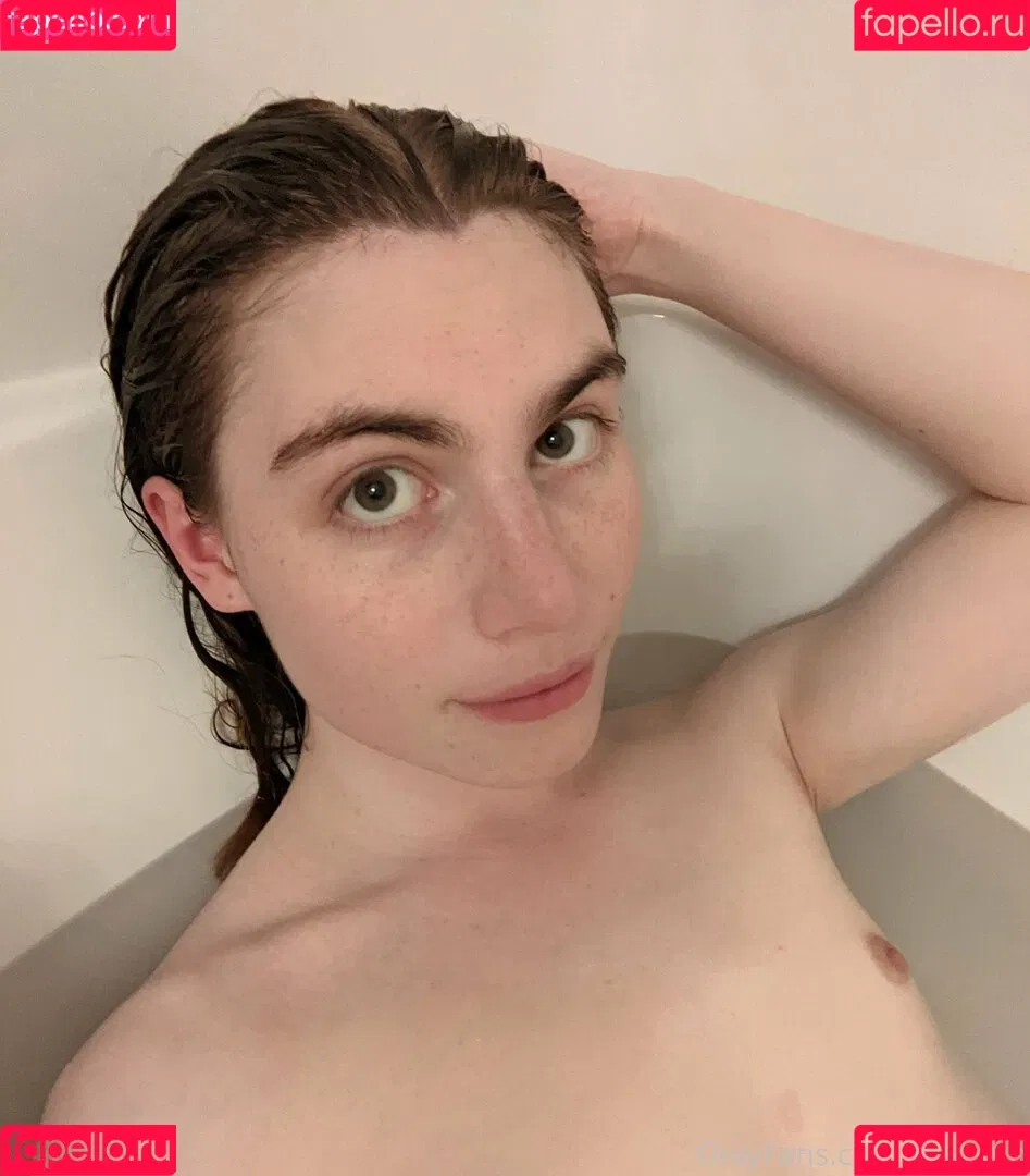 Nayomo Onlyfans Photo Gallery 