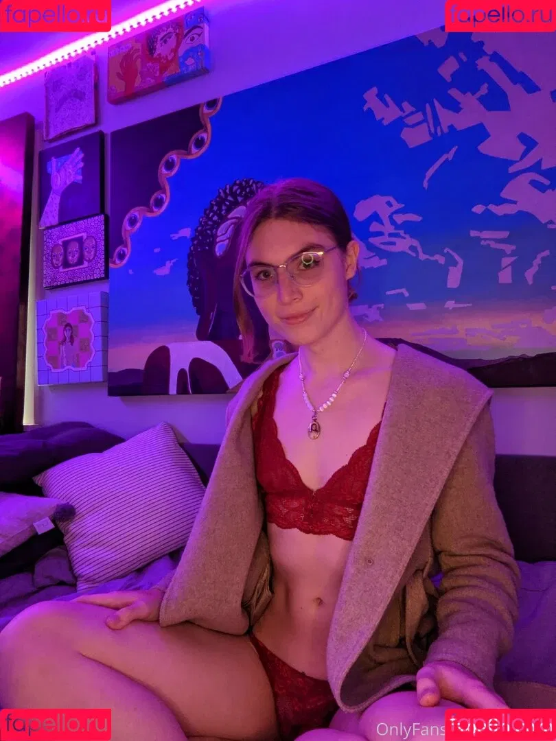 Nayomo Onlyfans Photo Gallery 