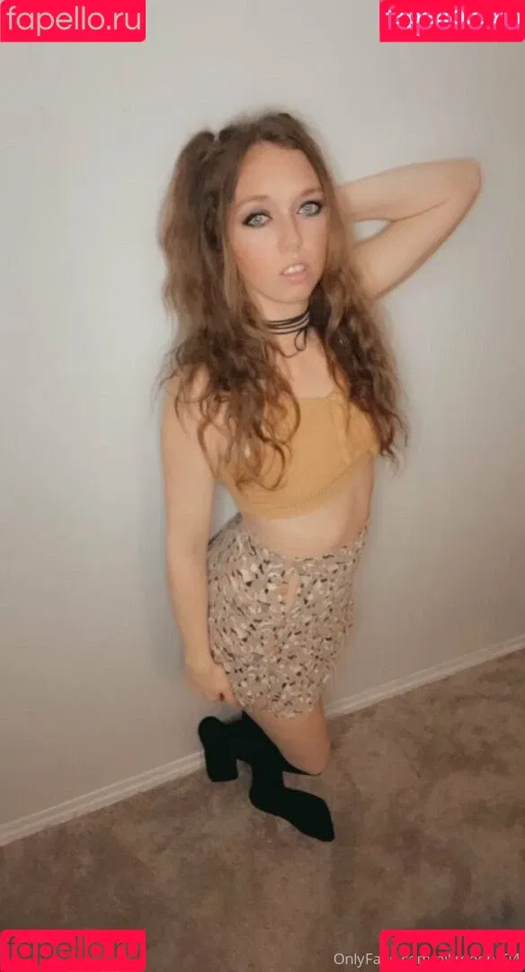 allimoona04 Onlyfans Photo Gallery 
