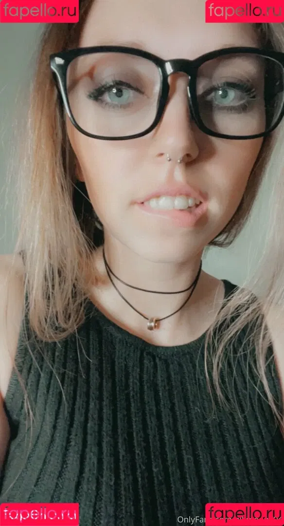 allimoona04 Onlyfans Photo Gallery 