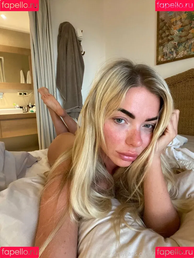 yogatrainer Onlyfans Photo Gallery 