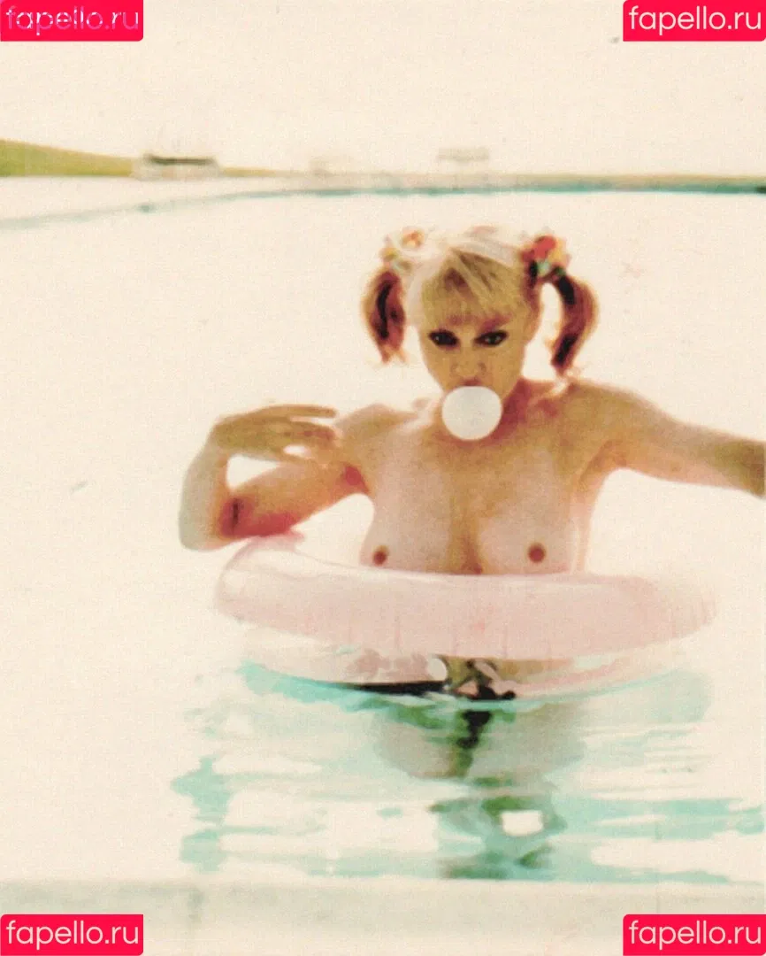 Madonna Onlyfans Photo Gallery 
