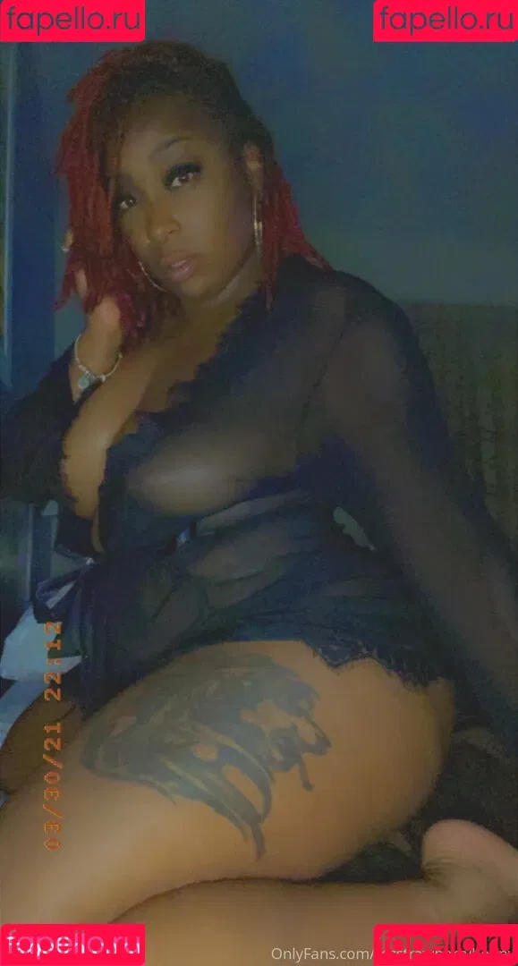 mzstrawberryhenny Onlyfans Photo Gallery 