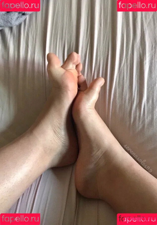 serenasoles99 Onlyfans Photo Gallery 