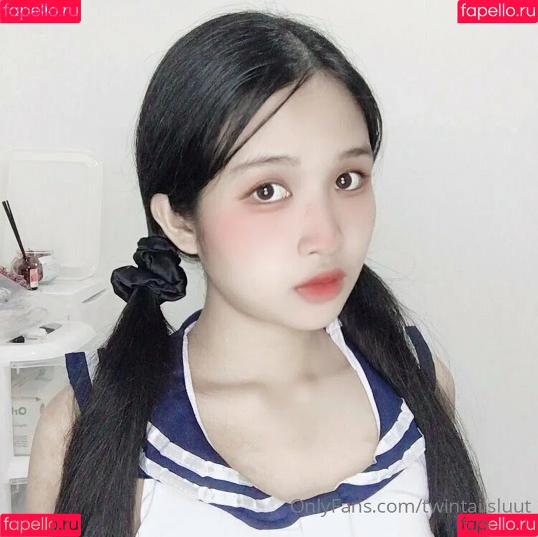 twintailsluut Onlyfans Photo Gallery 