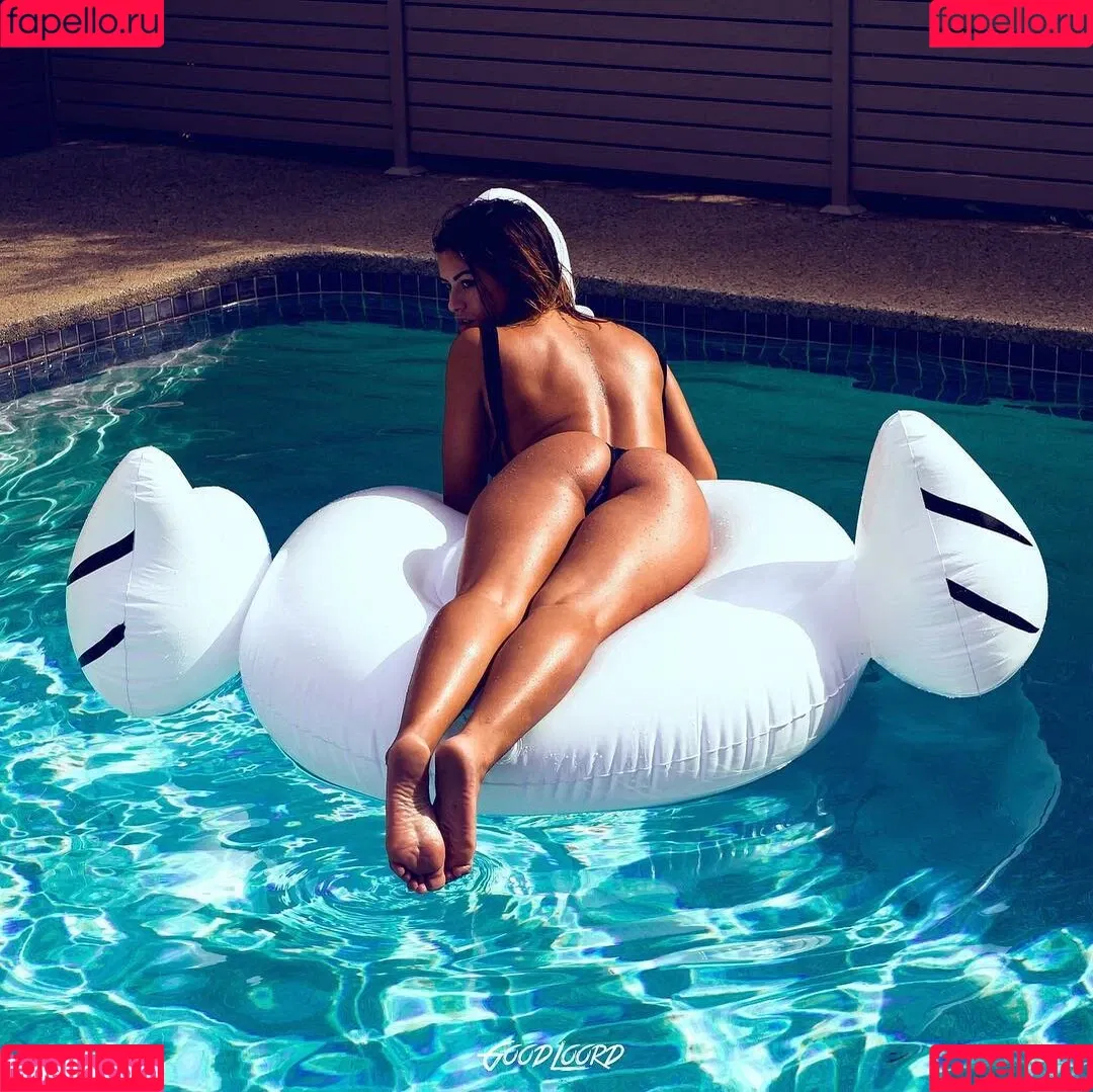 Justine Reine Marie Onlyfans Photo Gallery 