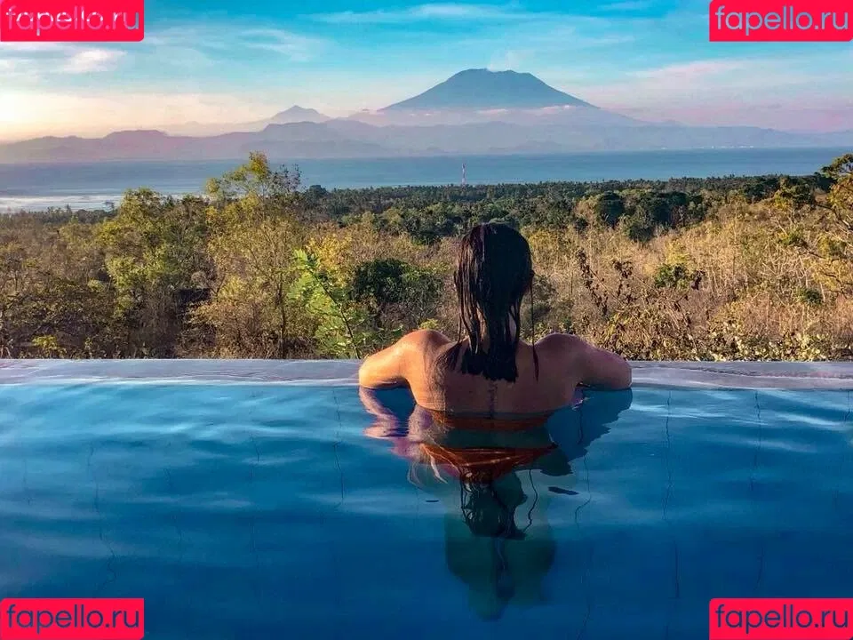 Justine Reine Marie Onlyfans Photo Gallery 