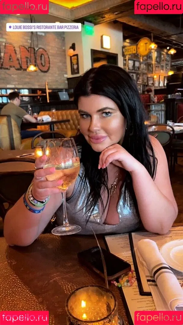 Angie Onlyfans Photo Gallery 