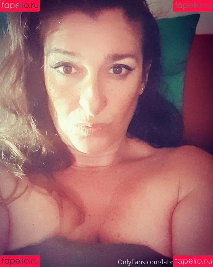 labrujadelcuento Onlyfans Photo Gallery 