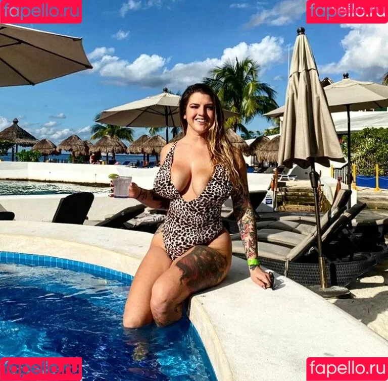 Chelsea Hammill Onlyfans Photo Gallery 