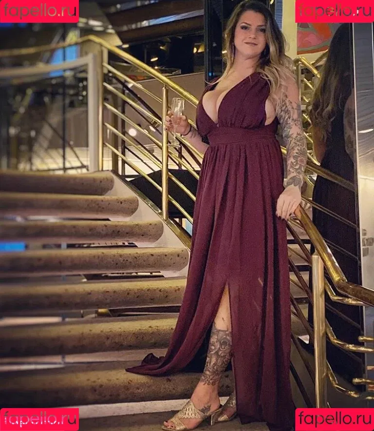 Chelsea Hammill Onlyfans Photo Gallery 