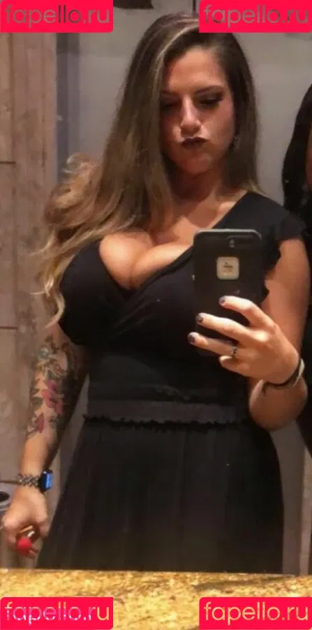 Chelsea Hammill Onlyfans Photo Gallery 