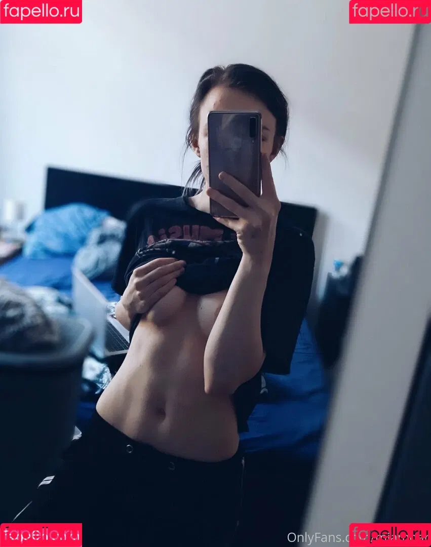miamoar Onlyfans Photo Gallery 