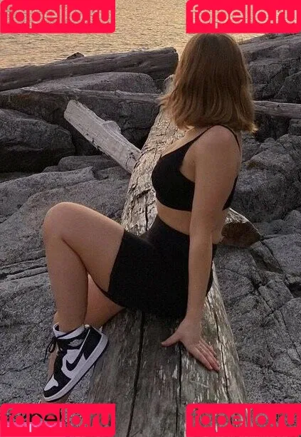 Meg_155 Onlyfans Photo Gallery 