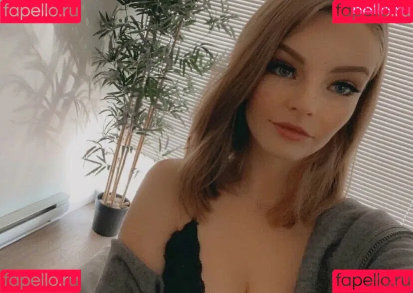 Meg_155 Onlyfans Photo Gallery 