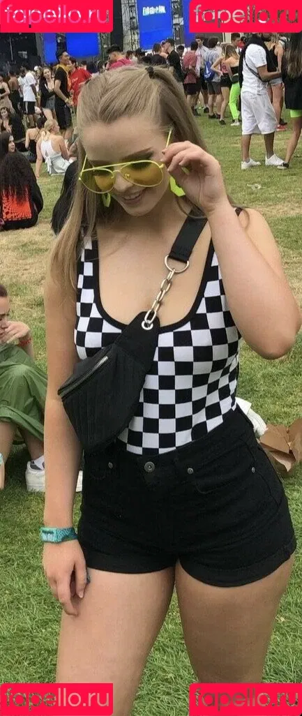 Meg_155 Onlyfans Photo Gallery 