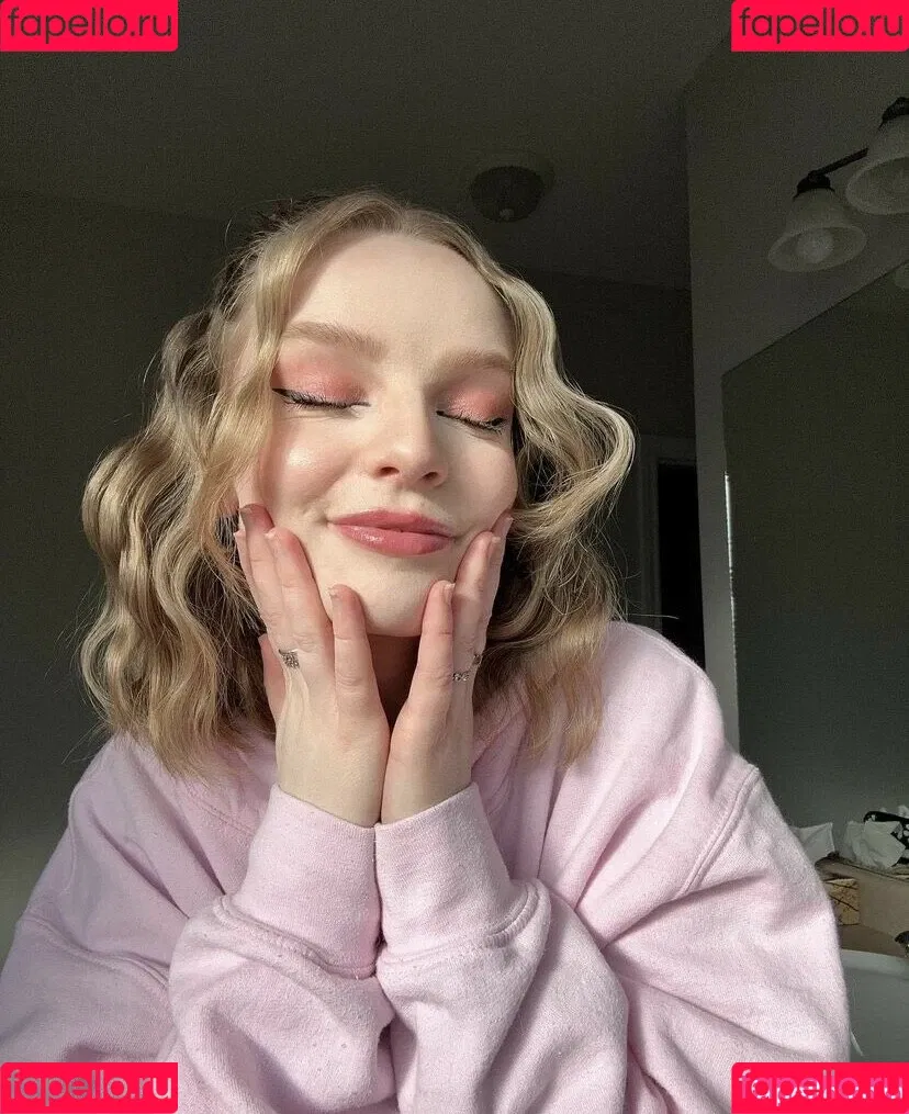 Meg_155 Onlyfans Photo Gallery 