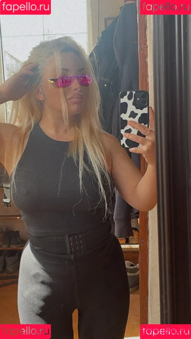 MiaNestiBaka Onlyfans Photo Gallery 